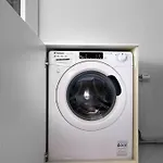 Georgia Centre Flat - 10 Min From The 罗希姆诺