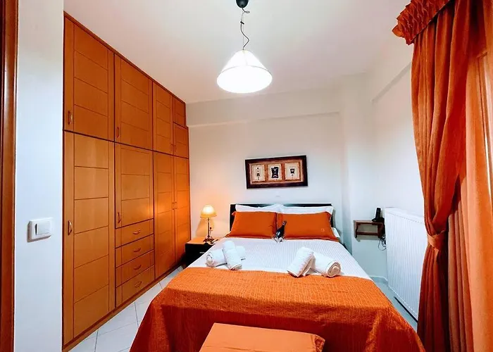 Georgia Centre Flat - 10 Min From The *