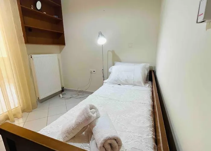 Georgia Centre Flat - 10 Min From The *