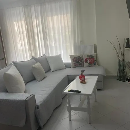 Апартаменты Georgia Centre Flat - 10 Min From The Ретимно
