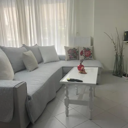 Georgia Centre Flat - 10 Min From The * 罗希姆诺