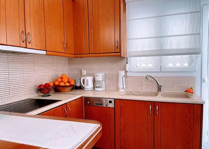 Georgia Centre Flat - 10 Min From The Апартаменты *