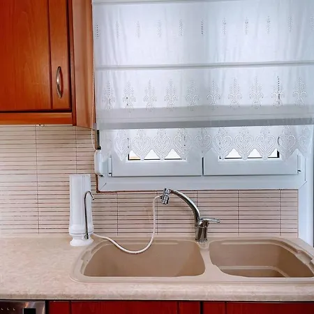 Georgia Centre Flat - 10 Min From The *