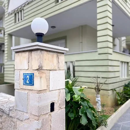 Georgia Centre Flat - 10 Min From The Appartamento Rethymno