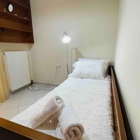 Georgia Centre Flat - 10 Min From The *